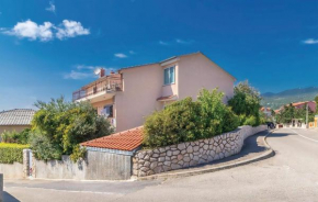 Wohnung In Novi Vinodolski Mit Grill Und Garten